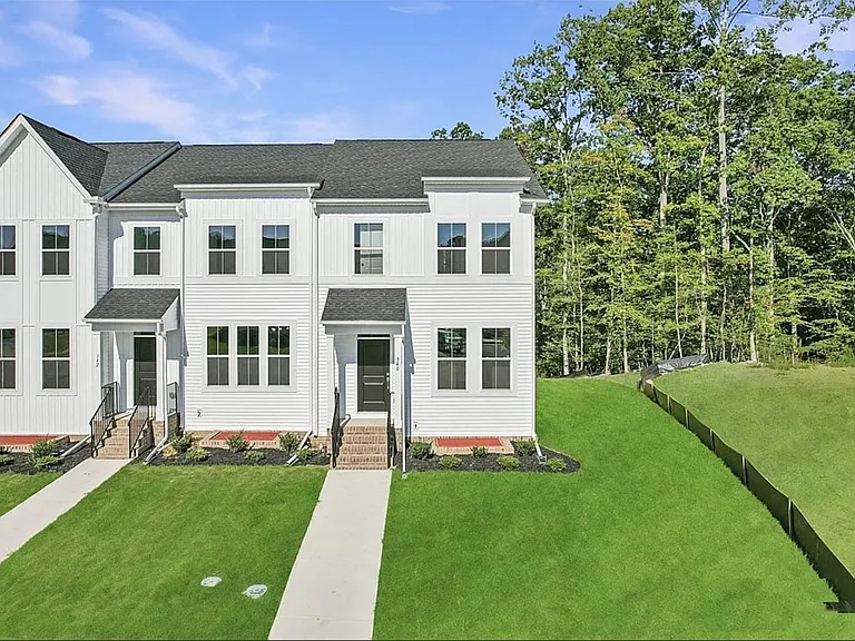 340 Mount McCauley Way — Photo 1
