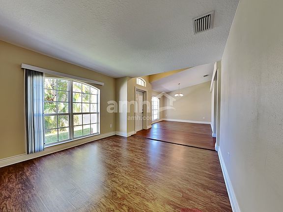 3rd image of 3012 SE Tipton Ct