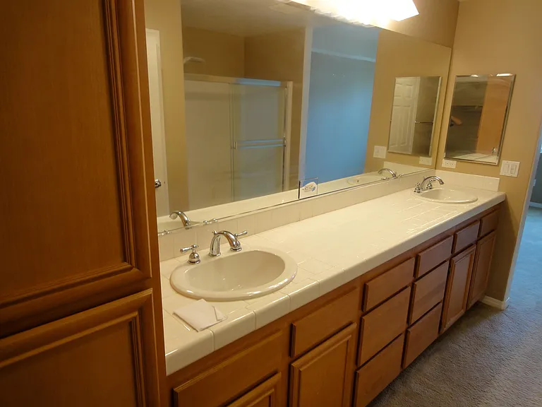 209 Riverdale Ct #546 — Photo 10