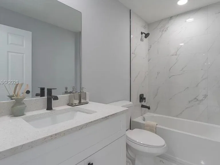 761 Kirkman Ave — Photo 9
