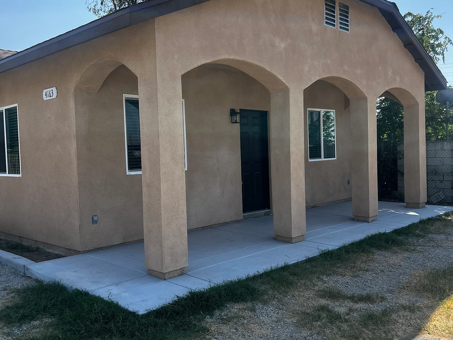 3 bed, 1400 sqft, $3,450 — Photo 1