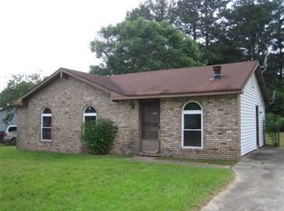 8869 E Bourne Dr, Jonesboro, GA