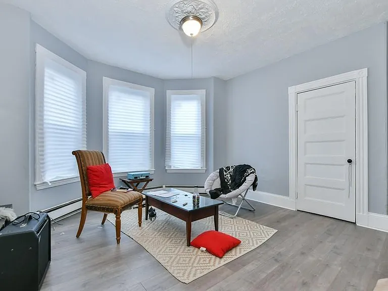 47A Creighton St #2 — Photo 2