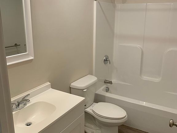 5th image of 85 Lowell Street Ct #9