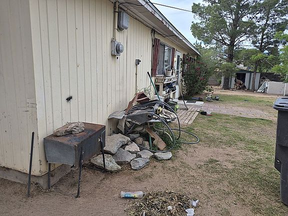 5th image of 609 Yucca Dr