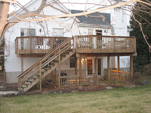 Large Double Level Deck