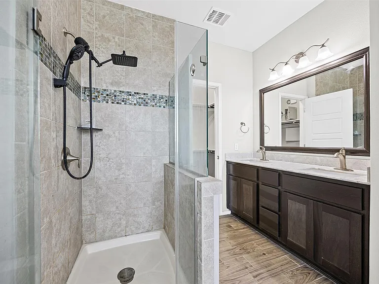 17401 Silent Harbor Loop — Photo 26