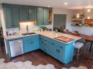8206 Holly Crest Dr, Chattanooga, TN 37421