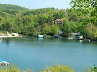 155 Quail Cove Blvd, Lake Lure, NC 28746