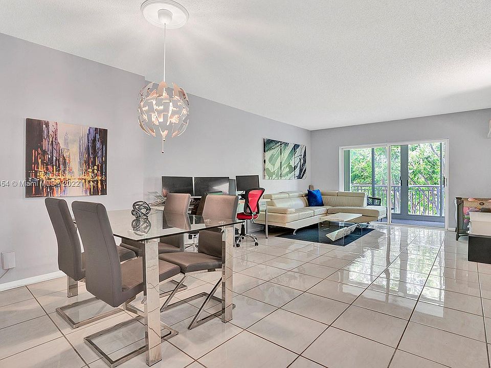 1st image of 3800 Hillcrest Dr APT 306