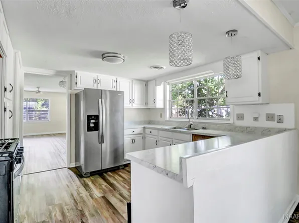 1979 Worley Ln, Montgomery, AL 36106