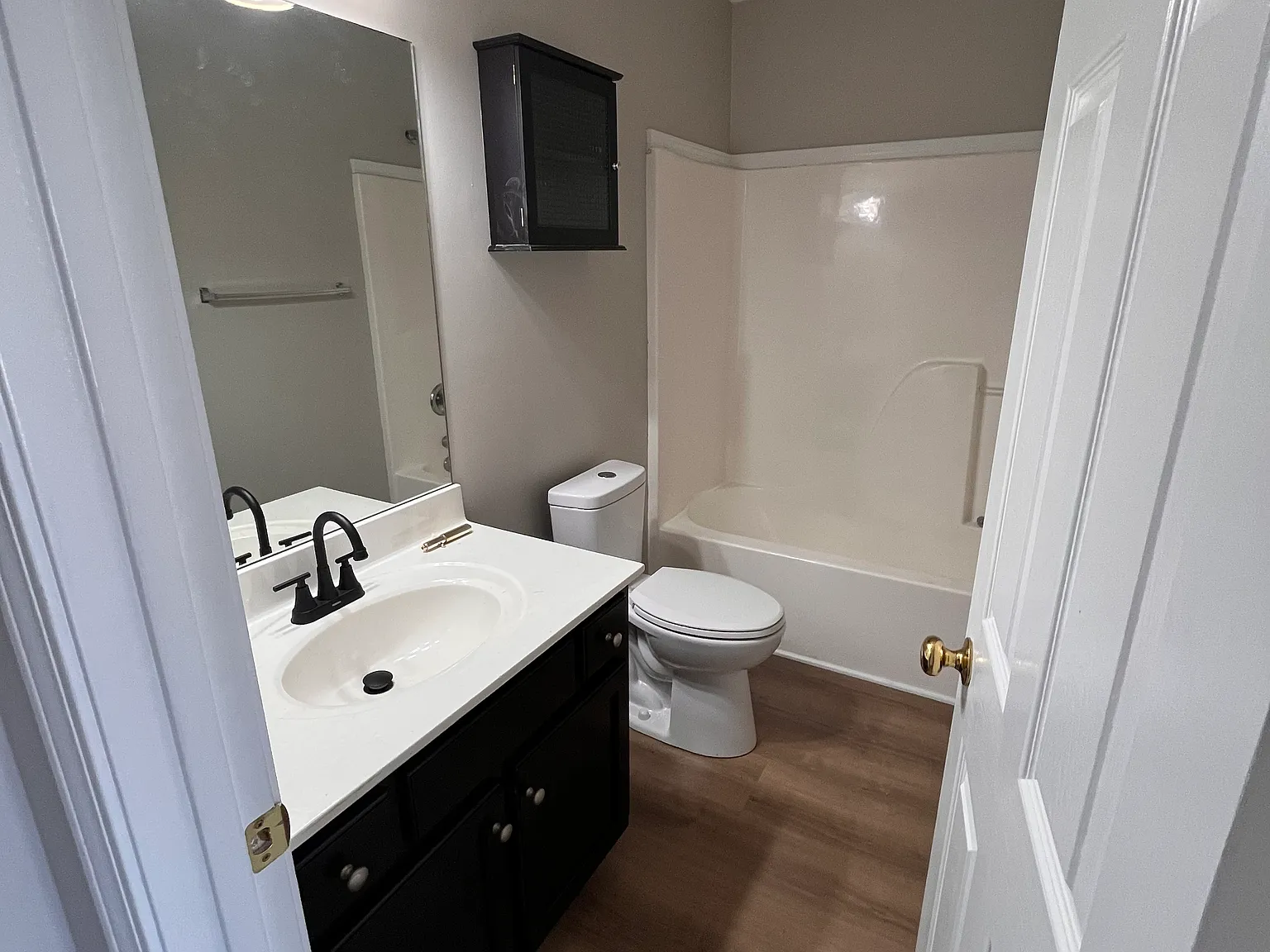 2 bed, 1008 sqft, $1,500 — Photo 4
