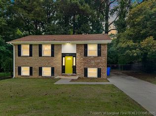 720 Burgoyne Dr, Fayetteville, NC 28314