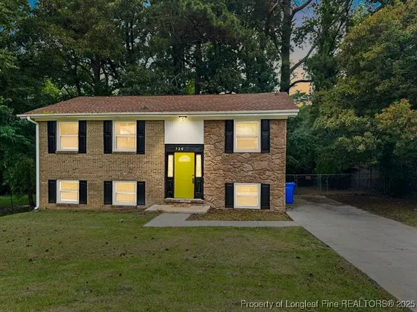 720 Burgoyne Dr, Fayetteville, NC 28314