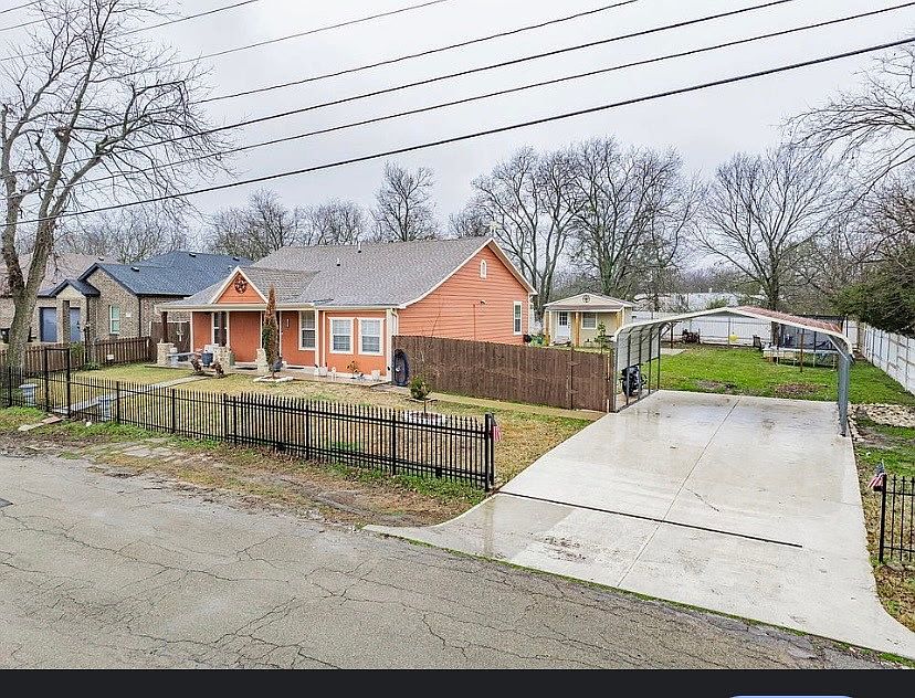 2nd image of 1002 Sayle St