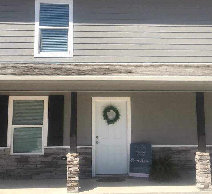 1st image of 3030 Lake Arthur Dr #42