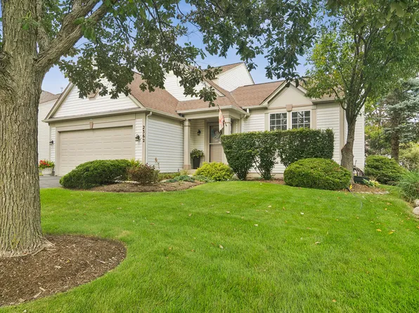 2362 Nantucket Ln, Elgin, IL 60123