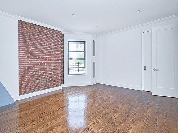 4th image of 346 E 120th St #5R