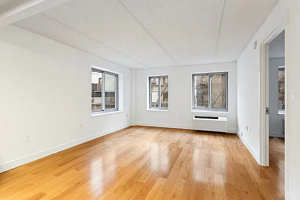 Rented by Nest Seekers International | media 13