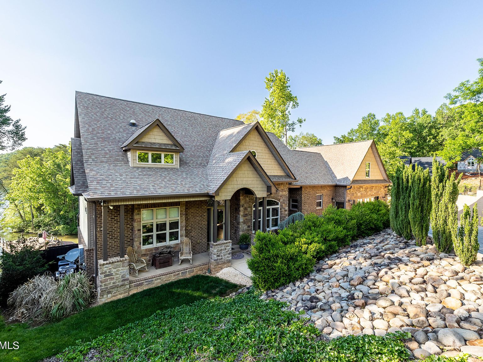 210 E Cove Dr, Greenback, TN 37742 Zillow