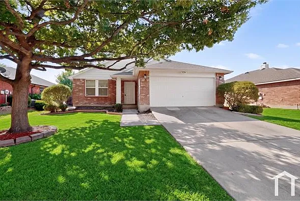 3 bed, 1868 sqft, $2,650 — Photo 2