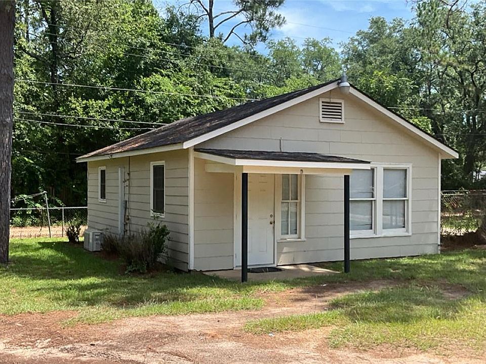 2nd image of 1003 8th Ave