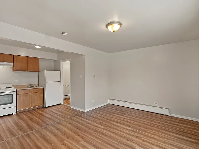 Blue Station Apartments — Photo 7