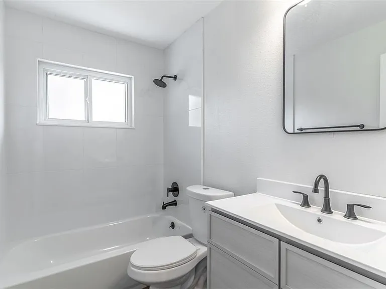 16880 SE 63rd Ln — Photo 28