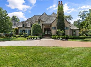 2717 N Geyer Rd, Saint Louis, MO 63131