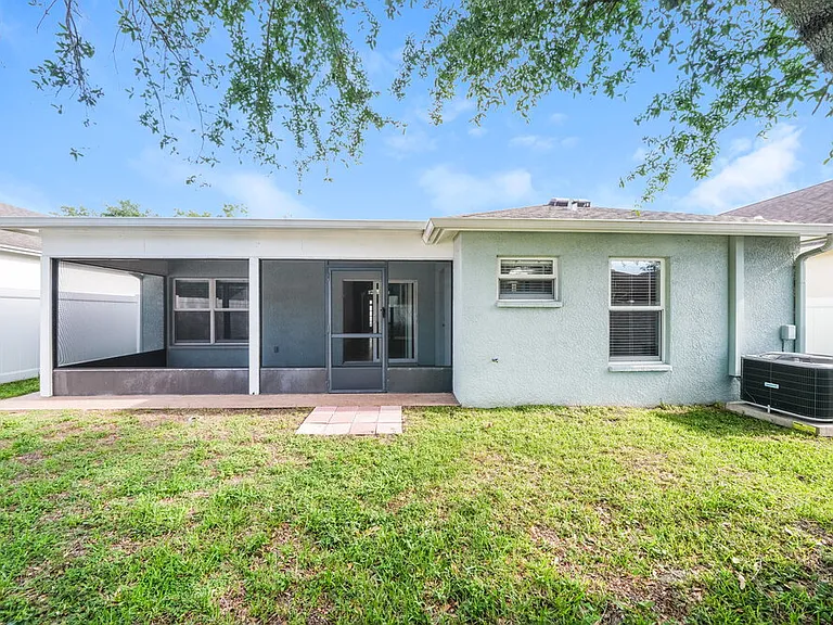 423 Fern Gulley Dr — Photo 16