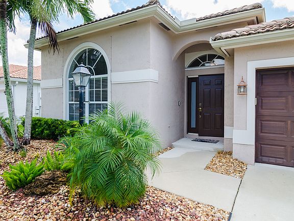 4th image of 13068 NW 19th St