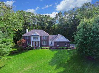 8456 Laurel Ridge Dr SE, Alto, MI 49302