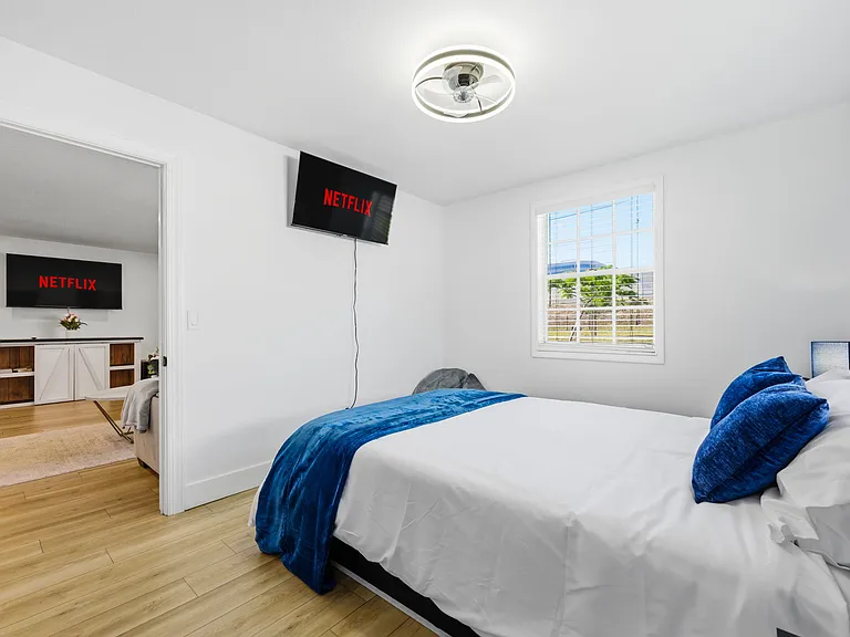 4310 W Carmen St — Photo 38