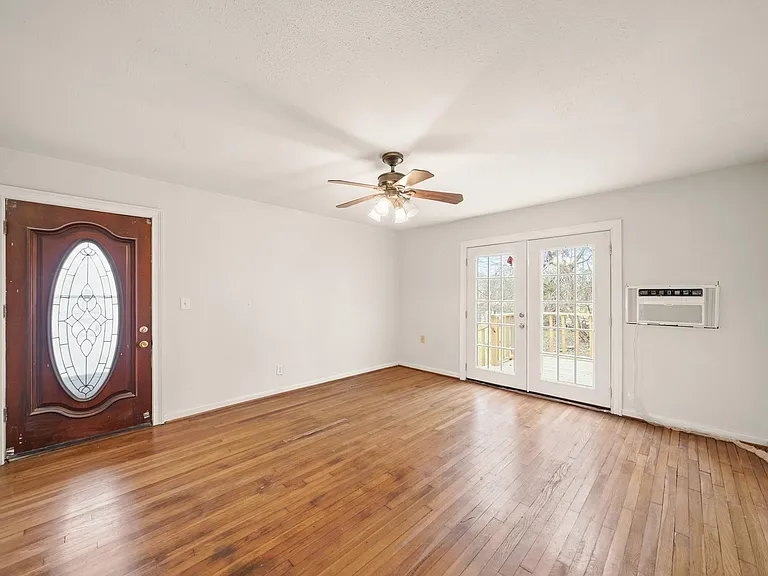 7502 Ley Rd — Photo 15