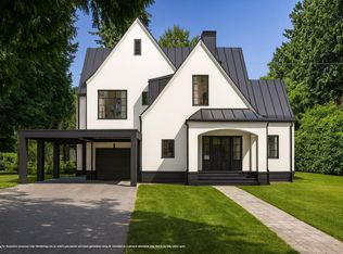 12686 20th Ave, Surrey, BC V4A1Y6