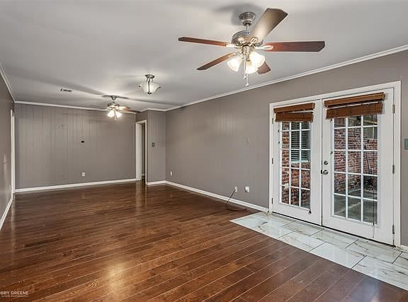 3rd image of 109 Chelsea Dr
