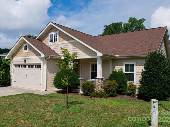 48 Asher Ln, Arden, NC 28704