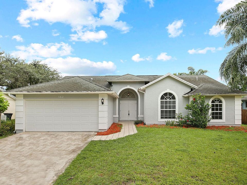 1st image of 562 SW Badger Terrace