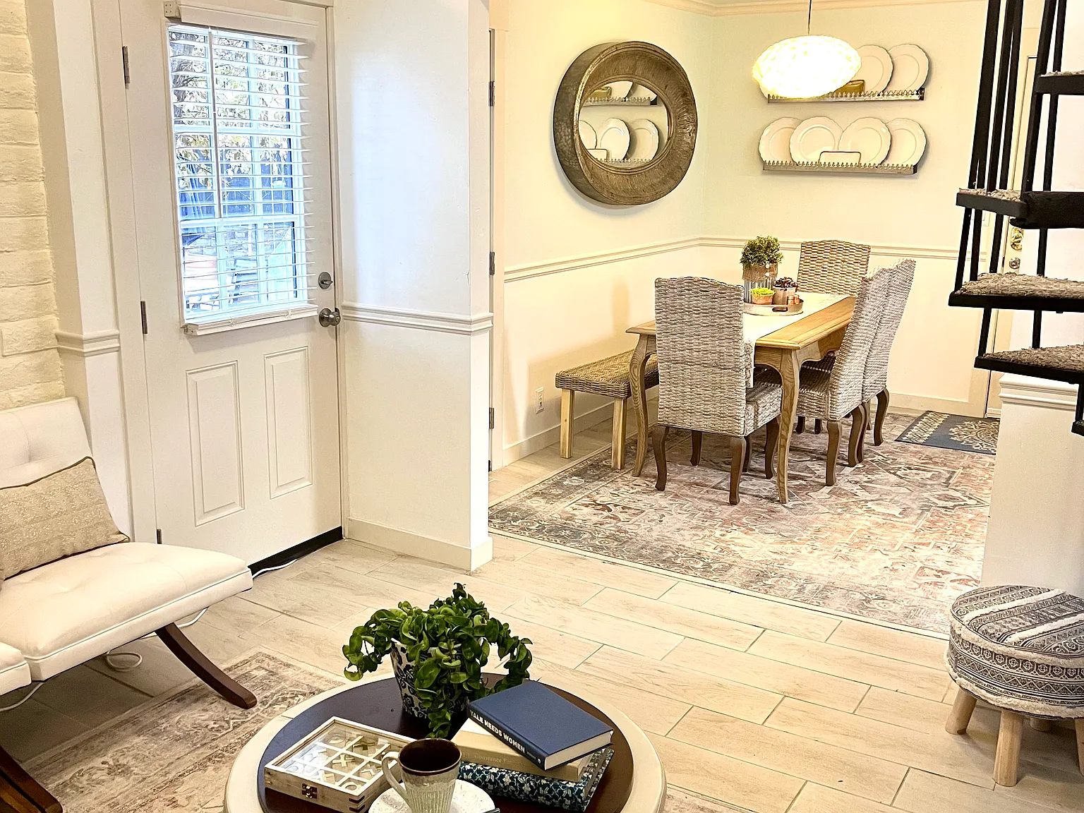 3 bed, 1175 sqft, $2,100 — Photo 4