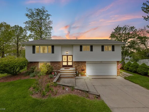 1554 McKinley Ave, Brunswick, OH 44212