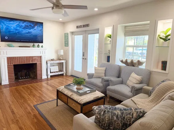 (undisclosed Address), San Diego, CA 92109