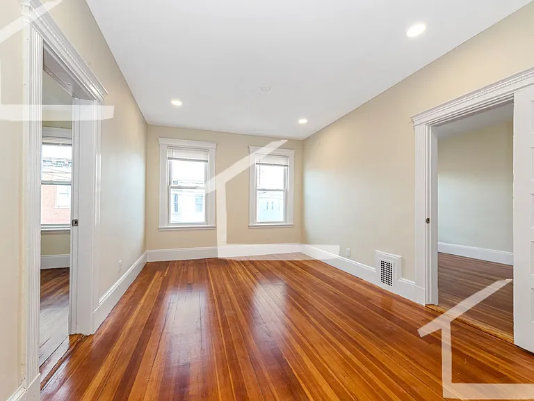 3-44 Brackett St #3 — Photo 6