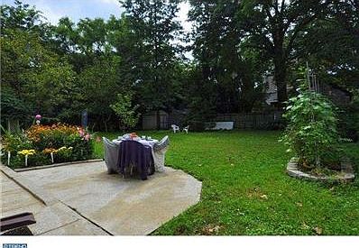 2nd image of 834 Morgan Ave