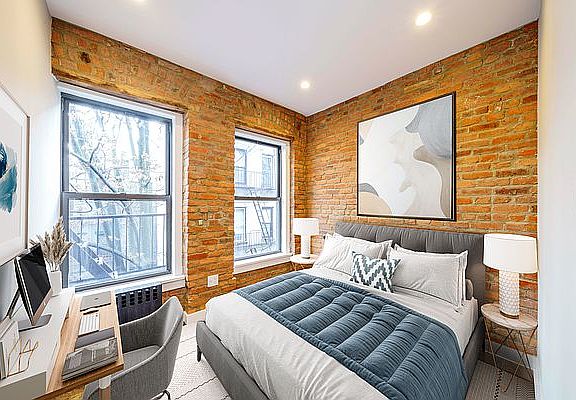 3rd image of 280 E 10th St APT 22