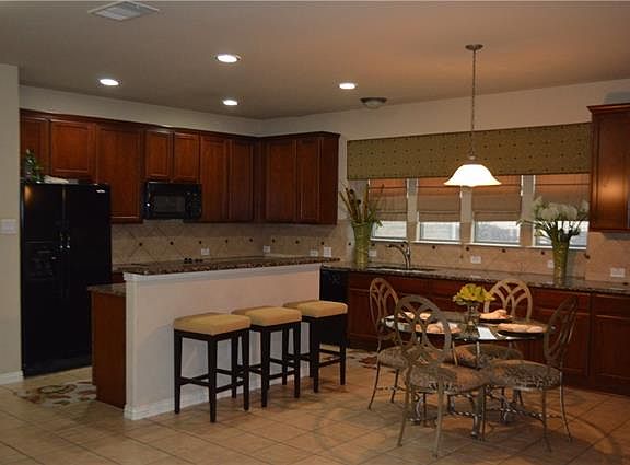 3rd image of 2927 N Camino Lagos