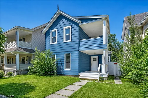 3010 Daisy Ave #UP Photo 1