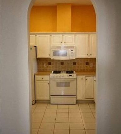 Entry to the Kitchen