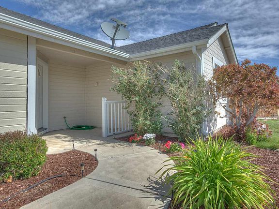 3rd image of 1248 Topaz Ln