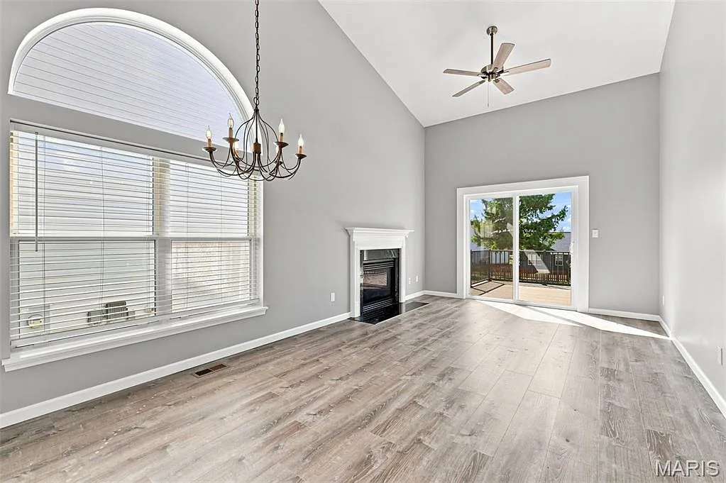 2 bed, 2.0 bath, 1260 sqft, $2,300 — Photo 3