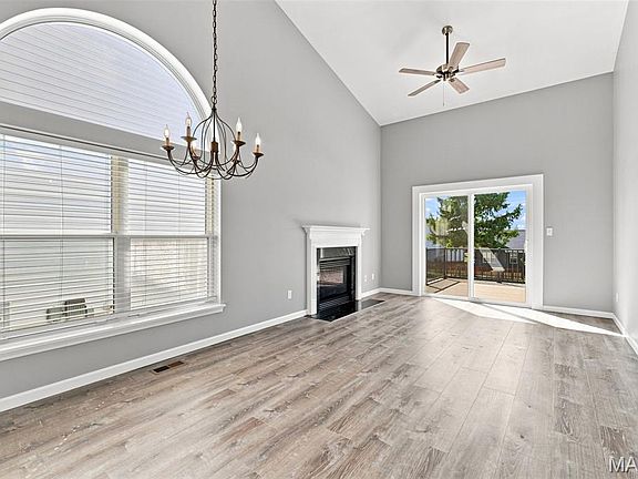 3rd image of 306 Tyndale Dr